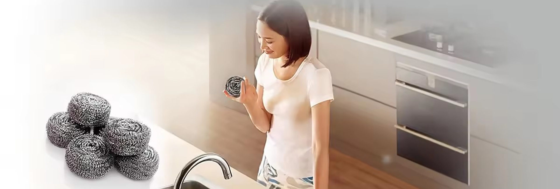 আমাদের সাথে যোগাযোগ করুন